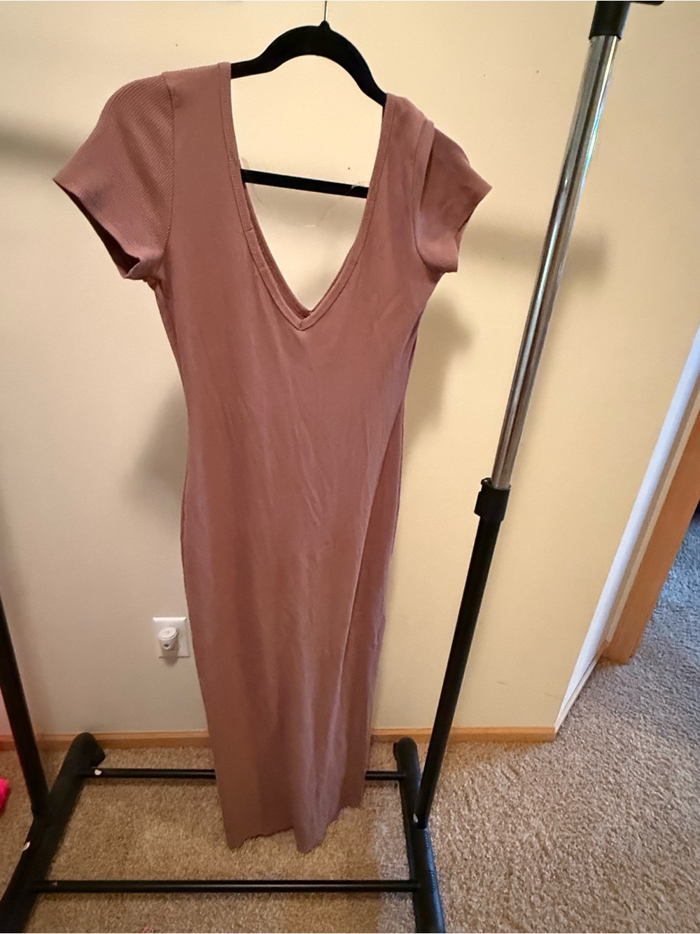 Fashion Nova Mauve V-Neck Cap Sleeve Maxi Dress - Picture 2 of 2